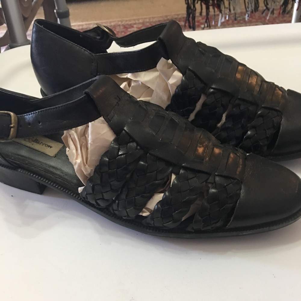 Leather sandals